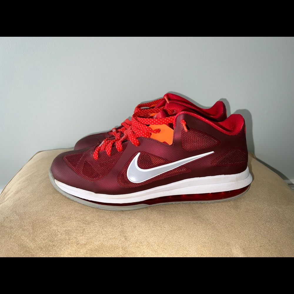 Nike Lebron 9 cherry/wolf grey size 13